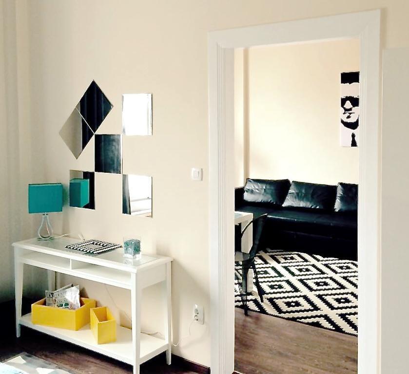 Hello Downtown Apartment - Broadway Boedapest Kamer foto