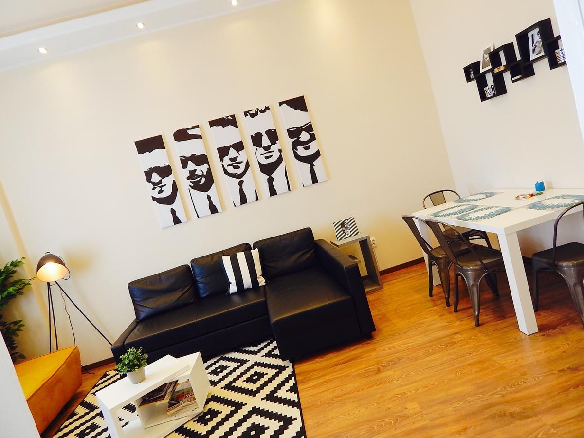 Hello Downtown Apartment - Broadway Boedapest Buitenkant foto